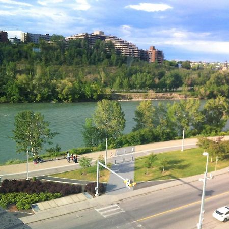 Amicable, Cozy, High Speed Internet, Sleeps 2 Riverview Downtown Apartment Calgary Luaran gambar