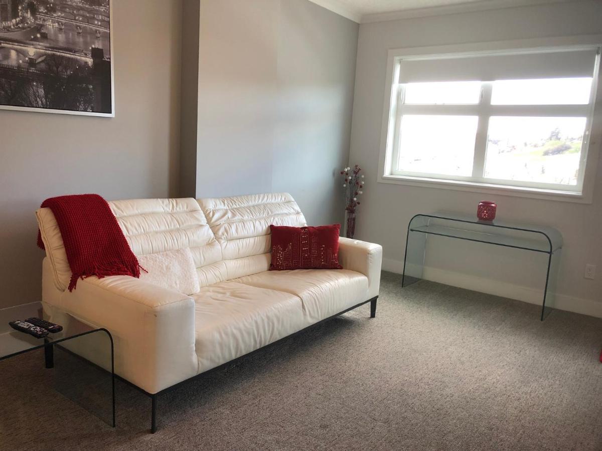 Amicable, Cozy, High Speed Internet, Sleeps 2 Riverview Downtown Apartment Calgary Luaran gambar