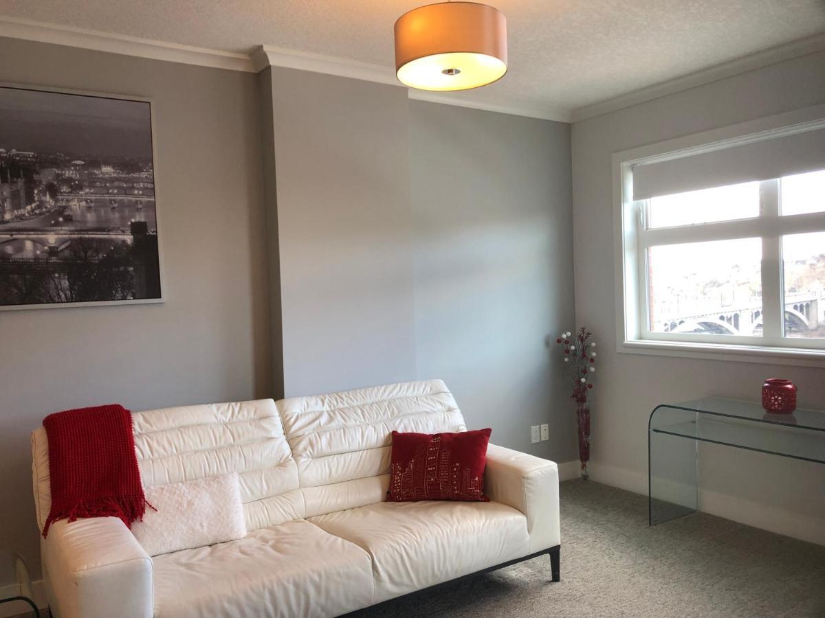 Amicable, Cozy, High Speed Internet, Sleeps 2 Riverview Downtown Apartment Calgary Luaran gambar